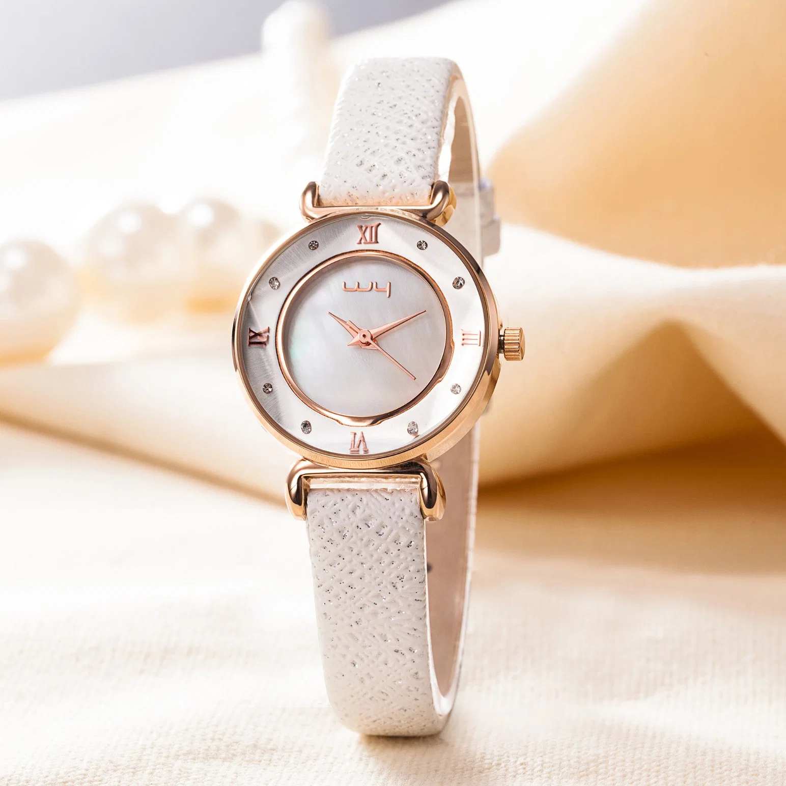 Cheap Vogue Modern Lady Classic Charming Women Wrist Watch Wy-094