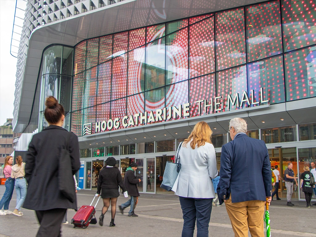 Vente en gros P7.81 extérieur transparent LED Affichage numérique panneau publicitaire vidéo Écran mural en verre pour le bâtiment