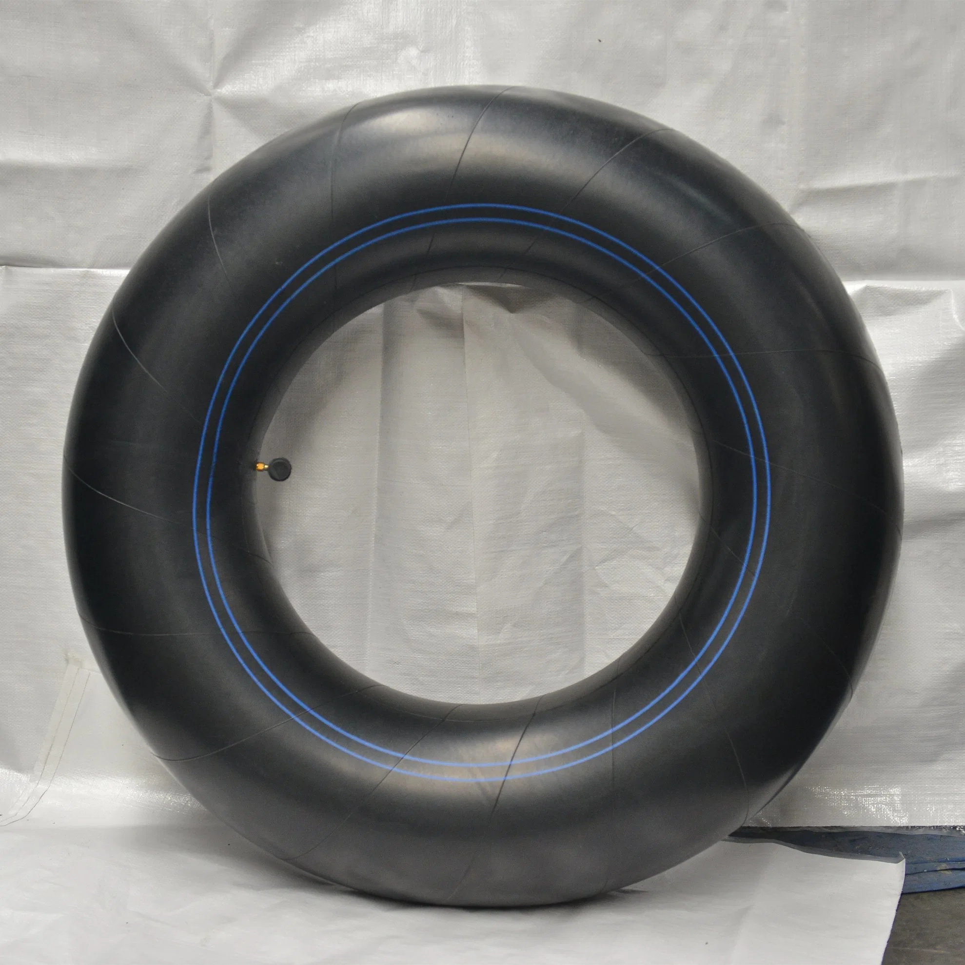 Neumático de camión de caucho butílico natural 1000-20 1000r20 Zihai Tube