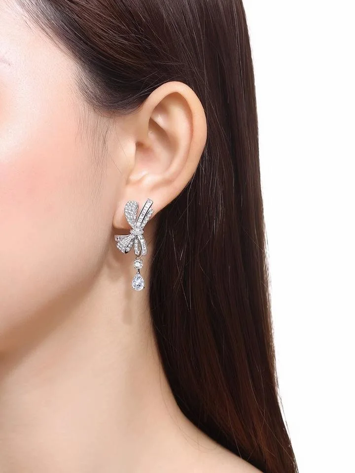 925 Plata esterlina con 18K Pendientes de mariposa de gancho de Plating Oro Cubic Zirconia Sparkling Ear Cuff Joyería de Oro para mujeres