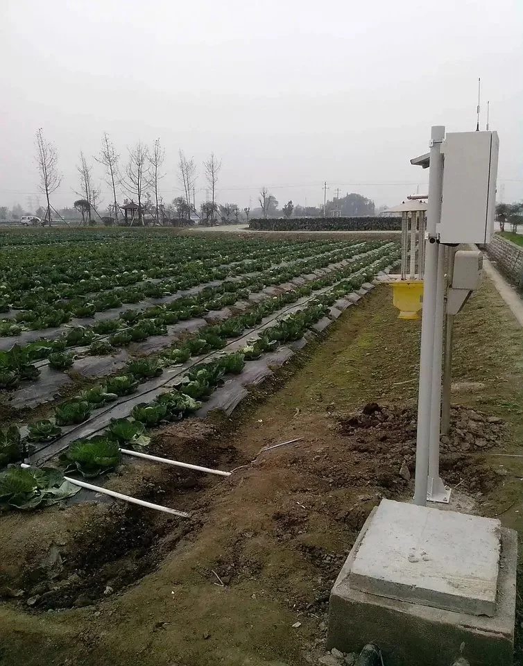 Smart Crops Farm Irrigation Integrated Agricultural Systems Soil Moisture Temperature Monitoring Weather Station