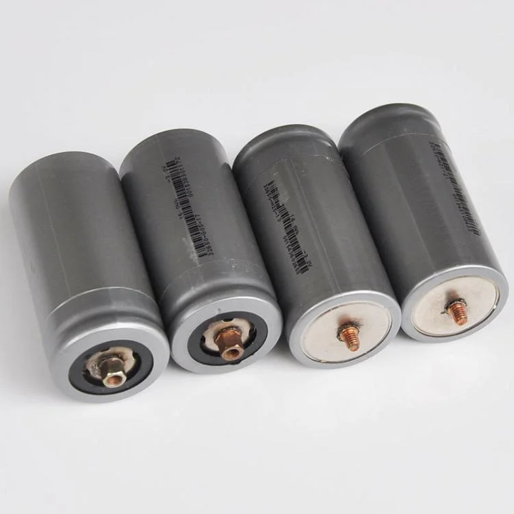 Anpassbare/kundenspezifische wiederaufladbare Zylinder/zylindrische 3,2V LiFePO4 32650 32700 Lithium-Ionen-/Li-Ionen-/Li-Batterie Für Akku