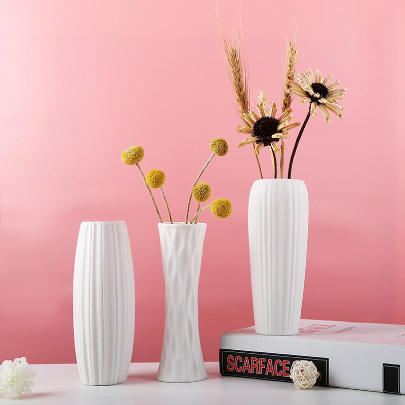 White Ceramic Flower Vase for Home Decoration Decorative Tabletop Centerpiece Vase/Flower Pot