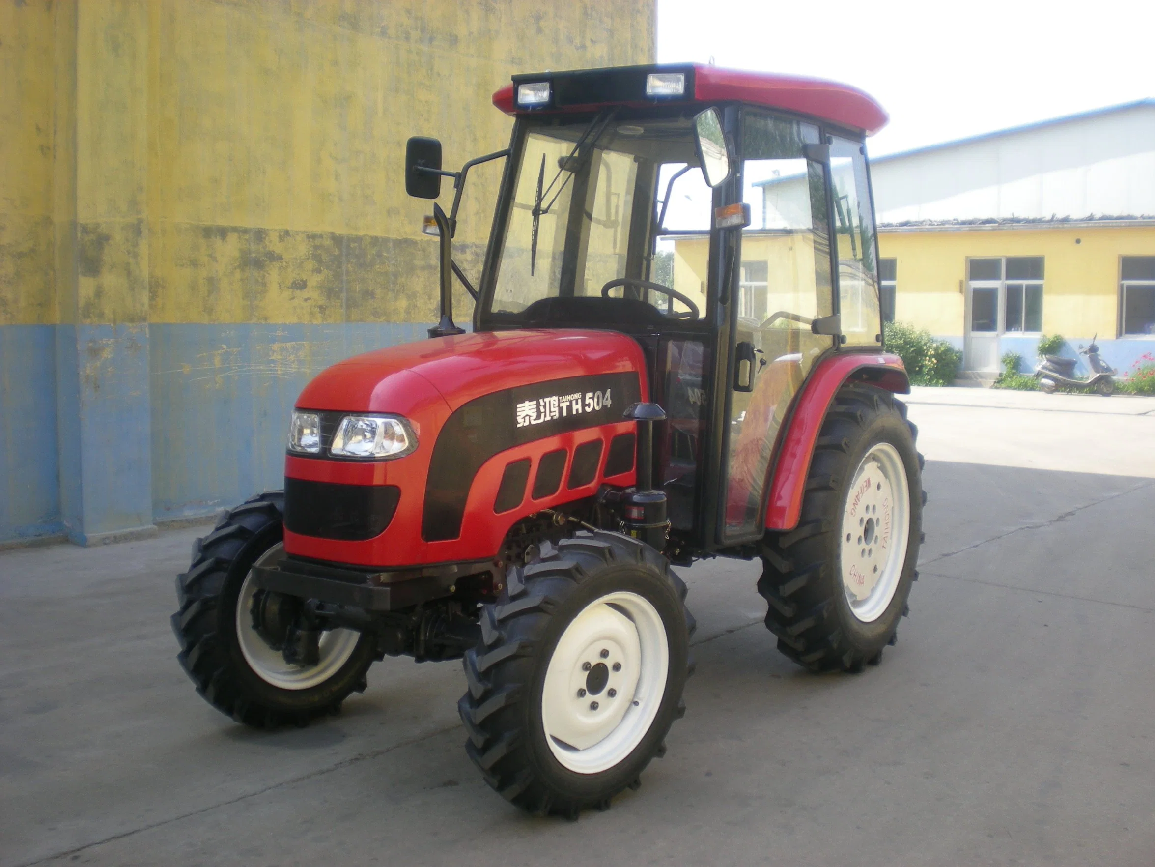 Hot Sale Factory Supply Th504 tractor con cabina con aire acondicionado, certificado CE (50hp, 4WD)