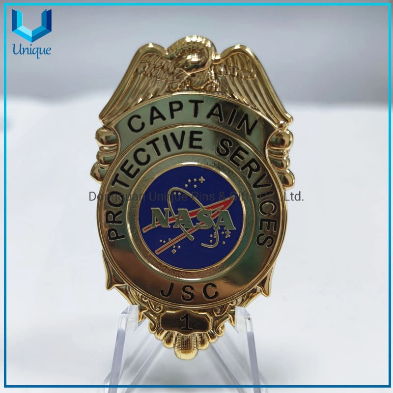 China Direct Metal Crafts Manufacturer Custom Military Army Security Metal Police Badge, Hard/Soft Enamel Gold 3D Police Badge with Acrylic Box Packing