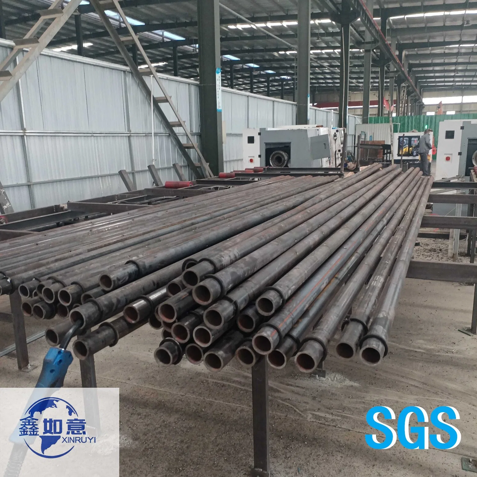 Dz40 Dz50 Dz55 Dz60 Dz65 Dz80 R780 Hot Rolled Alloy Steel NPT Threading API Threading Slotted Steel Pipe Piles for Tunnel Support with Coupling with Sharp Ends