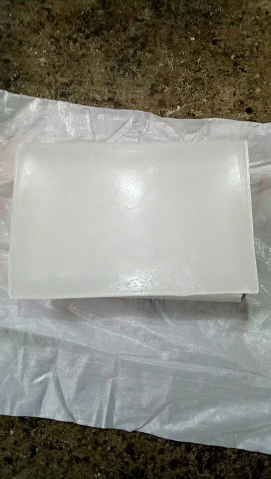 Fully Refined Yellow Paraffin Wax Block Melting Point 64-66