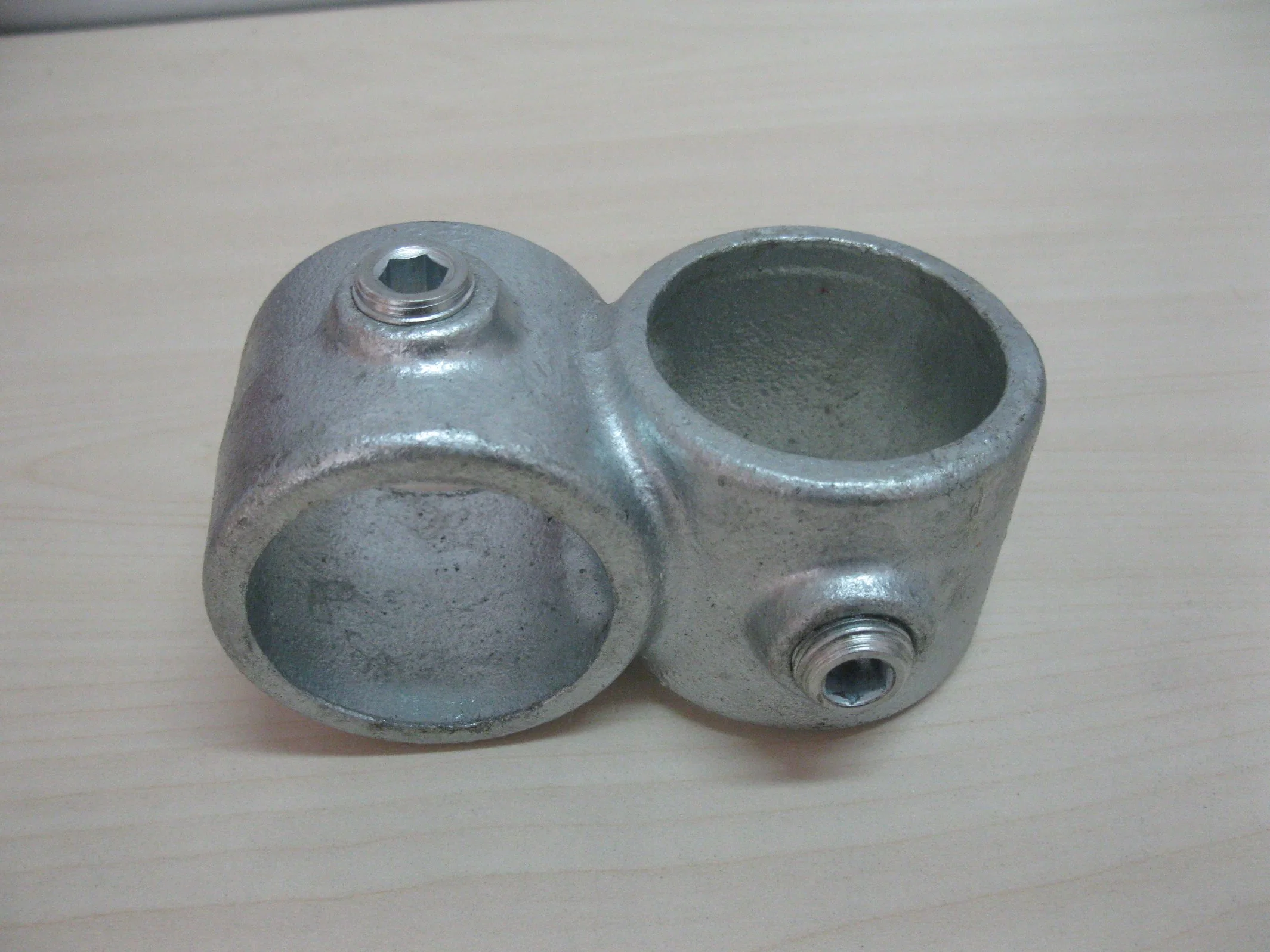 Malleable Iron Casting Pipe Clamp Fittings 26.9mm 33.7mm 42.4mm 48.3mm