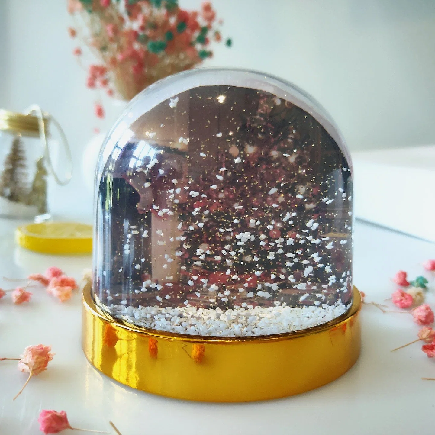 Wholesale/Supplier 8.5*9*9cm Semi-Round E-Coating Base Glitter Photo Frame