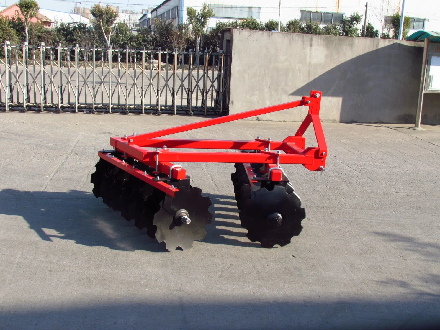 China Agricultural Light Duty Offset Disc Harrow