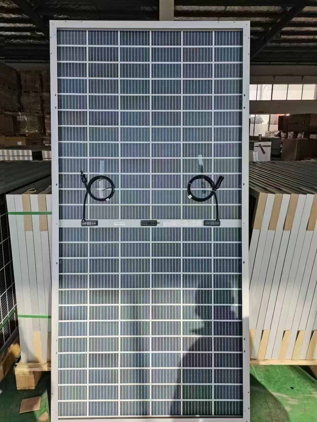 545W/540W Dual Glass Bifacial Mono Solar PV Module Panel Runsol Longi Jinko Ja Trina Ae Gcl Suntech BIPV Poland EUR Rooftop Power System TUV UL Inmetro Mcs SGS