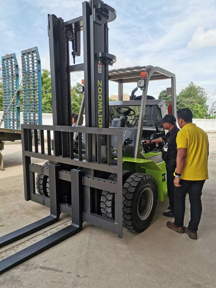 Fd40/45/50mini 4t 4.5t 5t Zoomlion Diesel Forklift in Stock