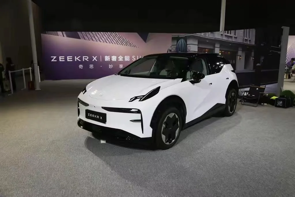 Voiture neuve à chaud meilleur vendeur Zeekr X fabriqué en Berline voiture SUV électrique nouvelle énergie électrique de Chine Voiture familiale à grande vitesse longue portée populaire en Chine