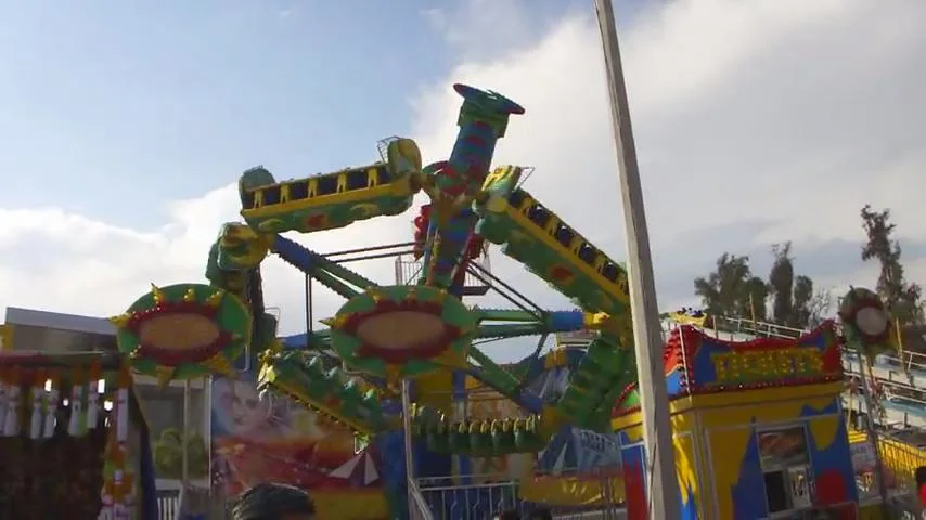 Children Playground Stimulate 16 People Flying Horse Amusement Park Equipment