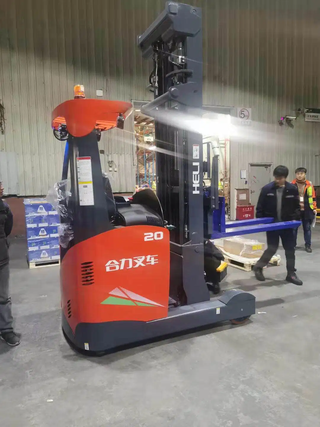 Heli 1,6 Ton Mini Logistik Maschine Cqd16 Reach Truck