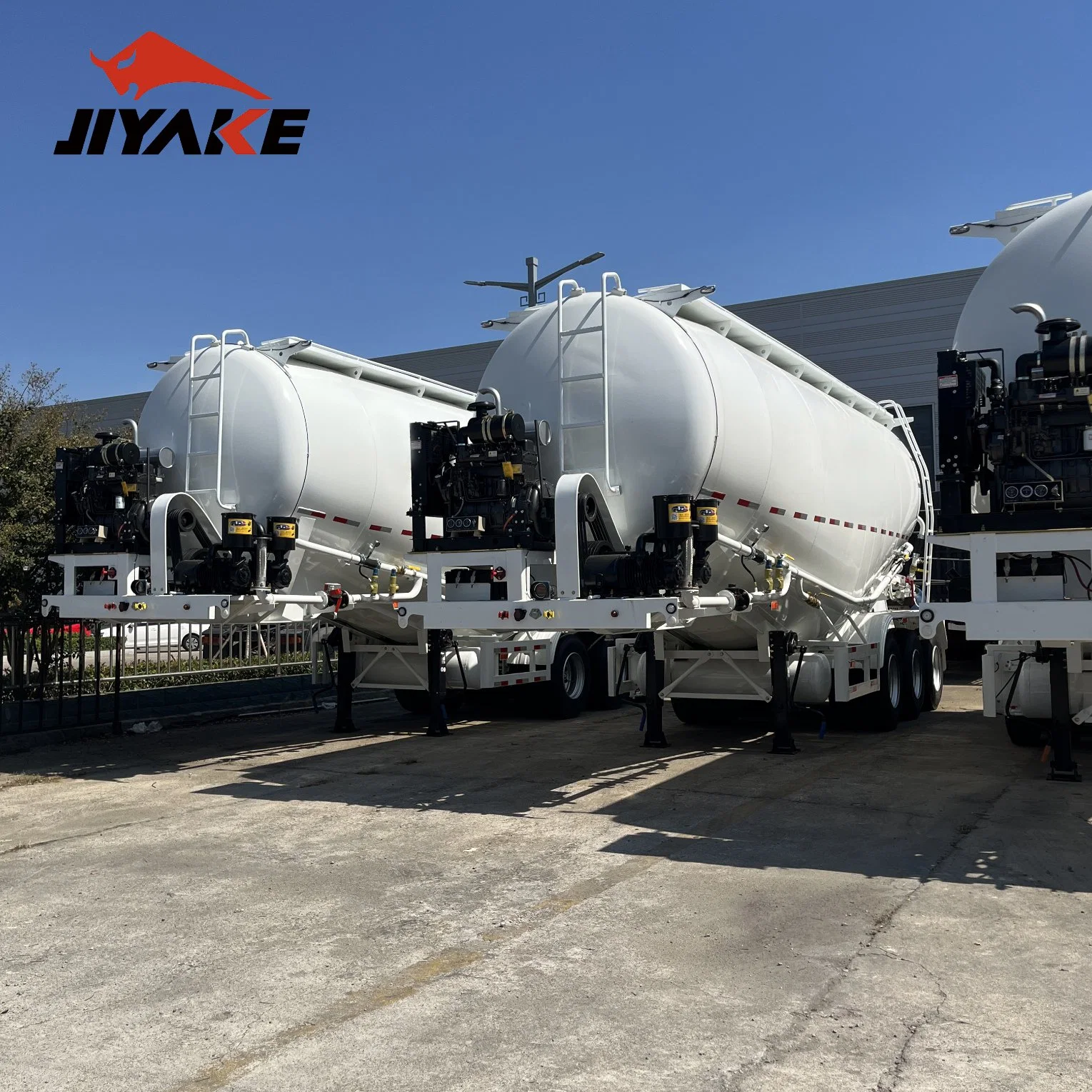 4-Axle 70cbm Bulk Cement Semi-Trailer in Dubai