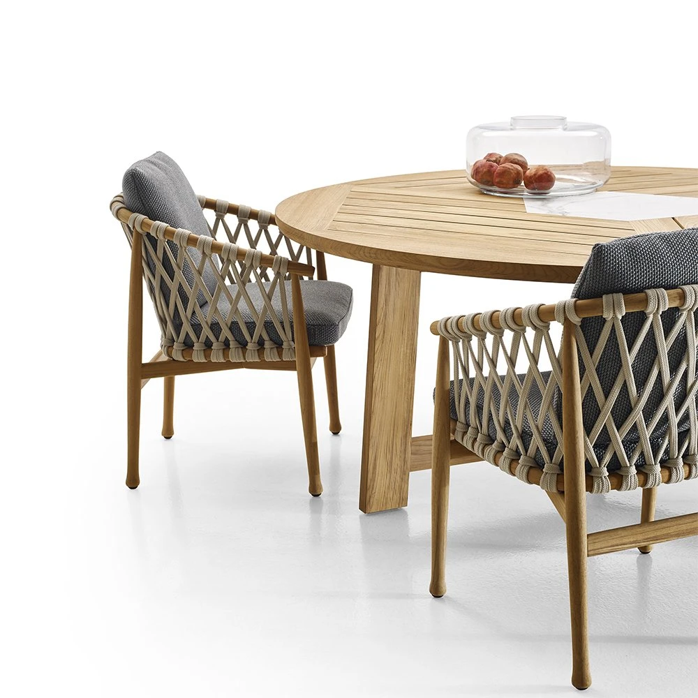 Mesa de jantar ao ar livre e cadeira em plástico estilo retrô Resort Restaurant Rattan Woven Antique Wicker mobiliário exterior