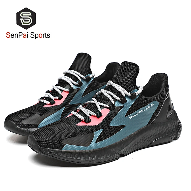 2021 صالة ألعاب رياضية Trend Sneakers الرجال شوس أزياء الرياضة الرياضية أحذية