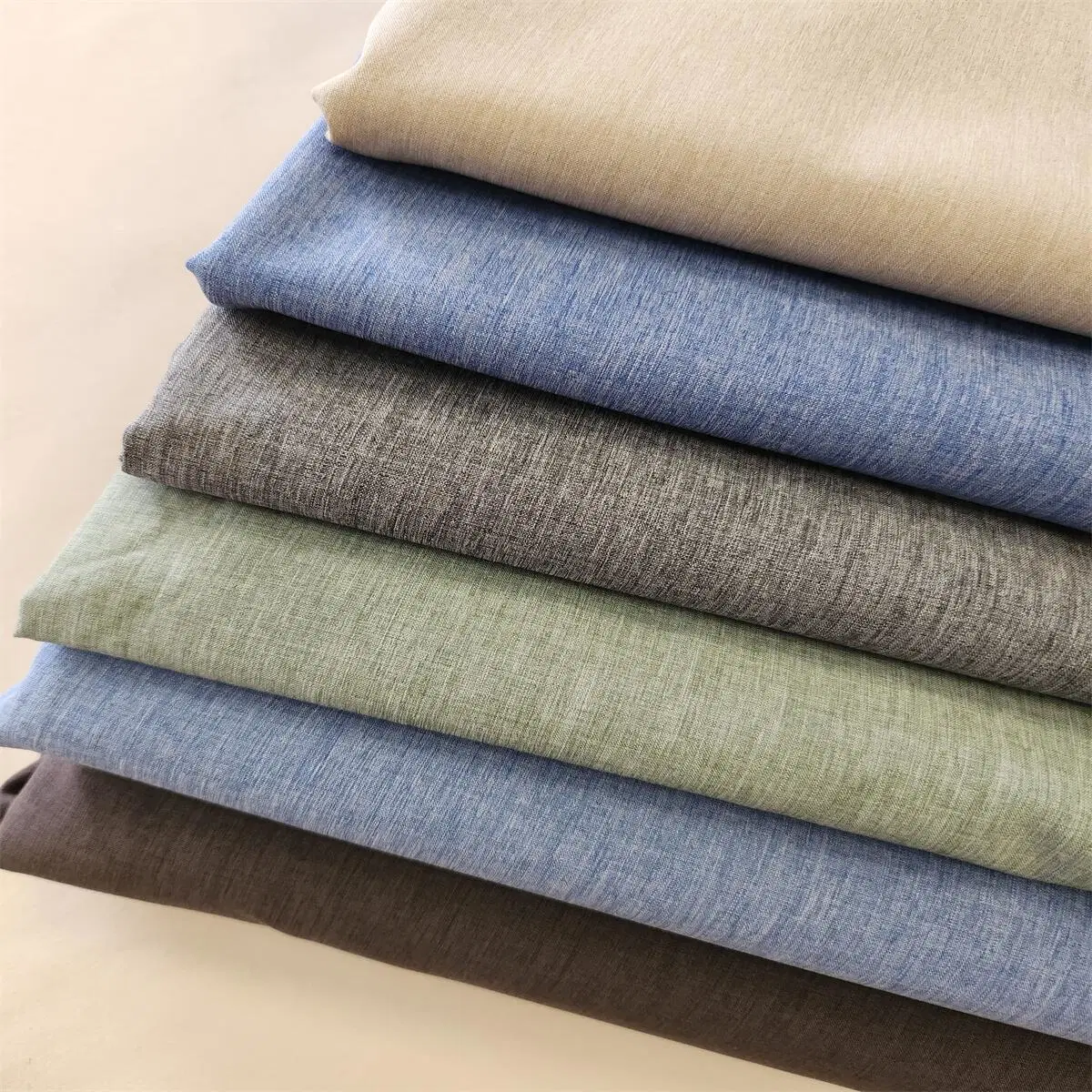 Tissu Softshell imperméable imprimé en polyester/nylon 4 voies extensible/spandex pour vêtements de sport d'extérieur, manteaux d'hiver, vestes en duvet et vêtements.