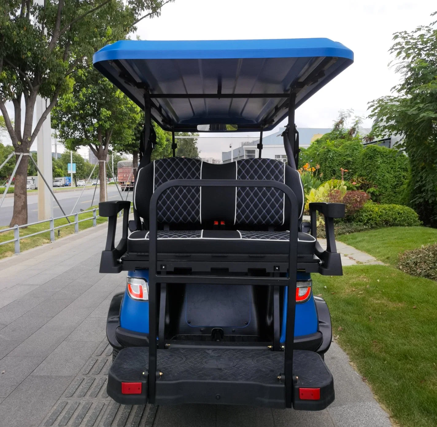 4+2 Shenzhen Lento Electric Golf Car with Disc Brake CE and DOT Battery Operated Golf Carts Golf Cart