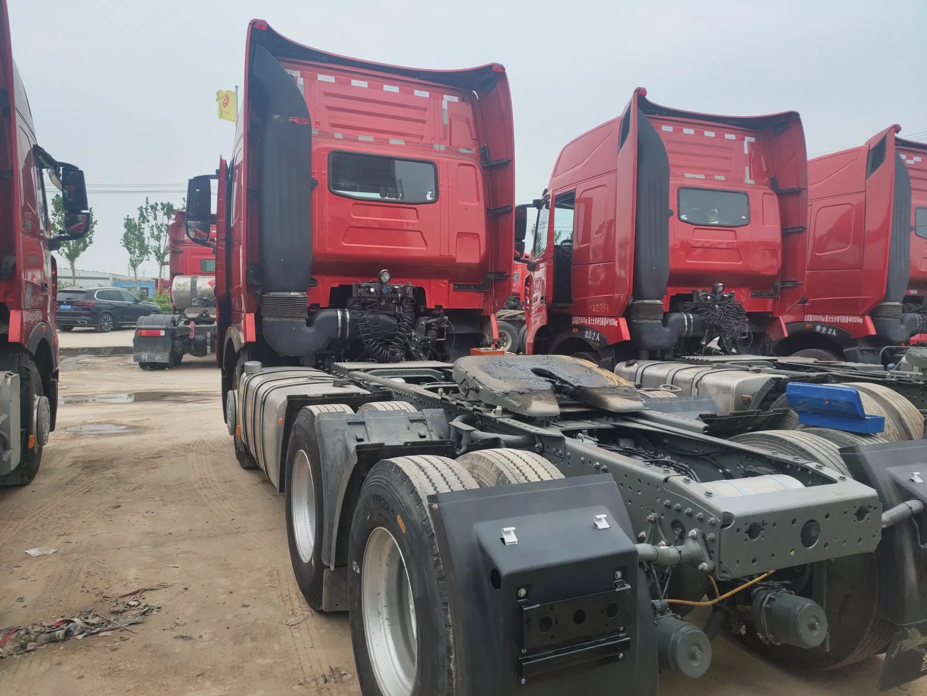 Used HOWO A7 Tractor Truck 6X4 Tractor Head Trailer Head Tractor Euro2 Prime Mover in Stock