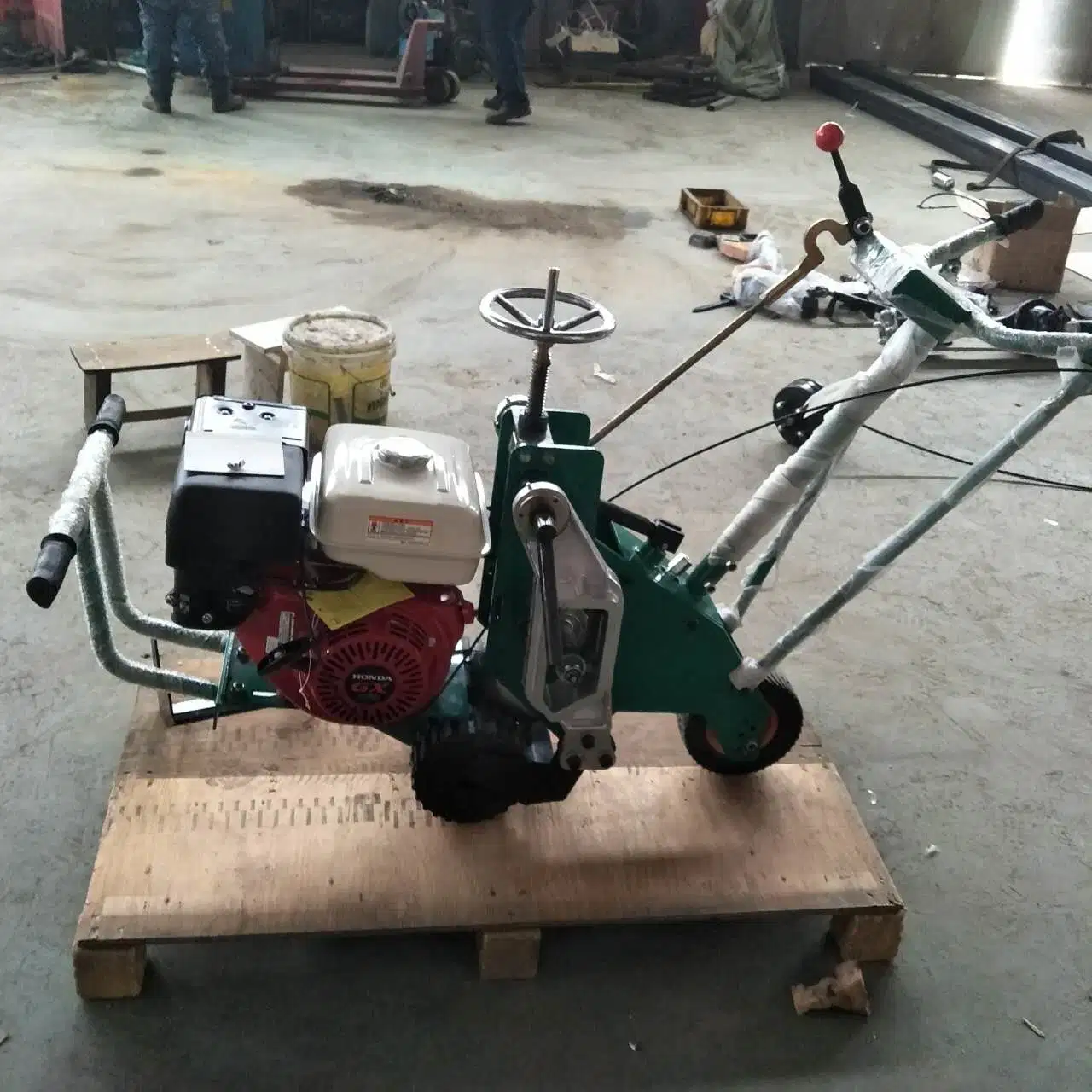 Gasolina de gasolina Artificial SOD cosechadora de césped segadora de trasplante de césped Corte de hierba Máquina