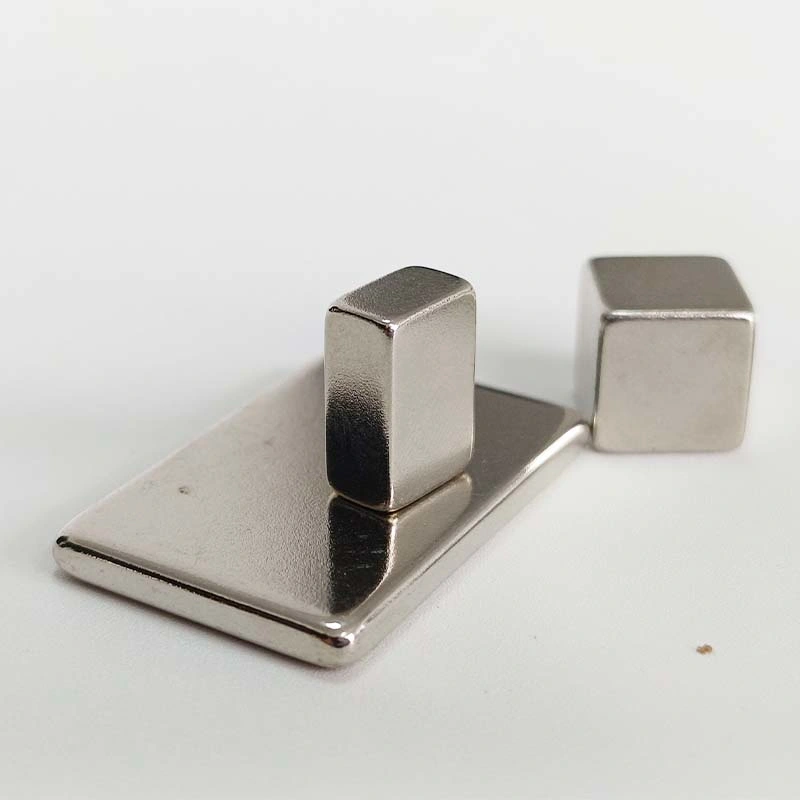 N42 N52 Micro Small Block Neodymium Magnet for Speaker Clothing Badge Drawer