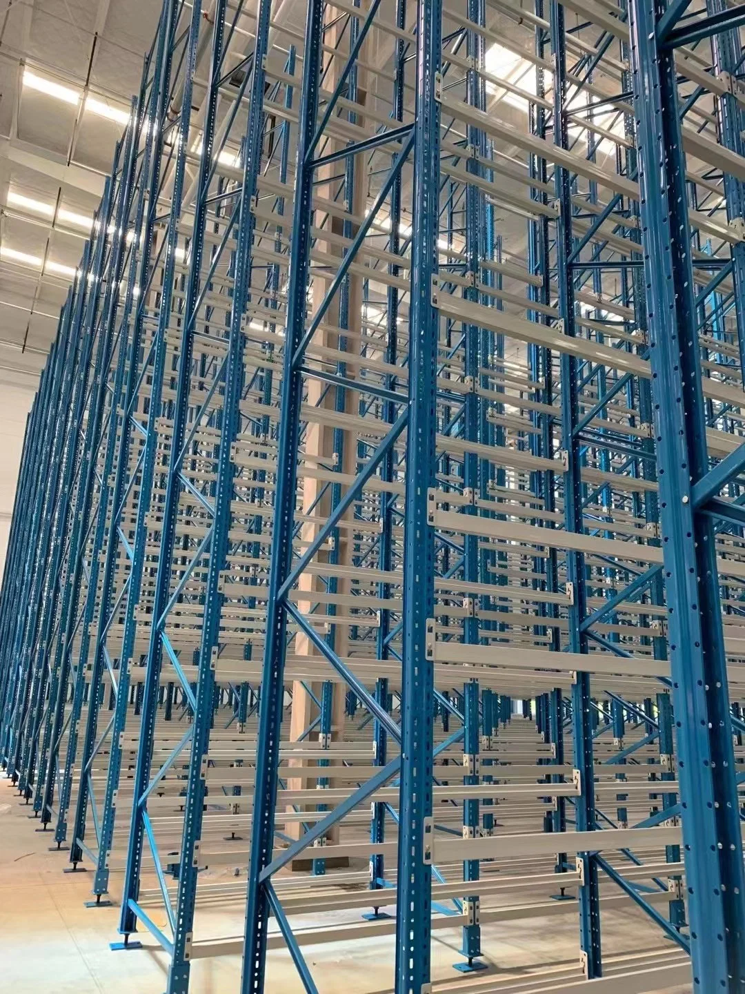 Selective Store Equipment Gravity Warehouse Garage Furniture Pallet Multi Storage Rack