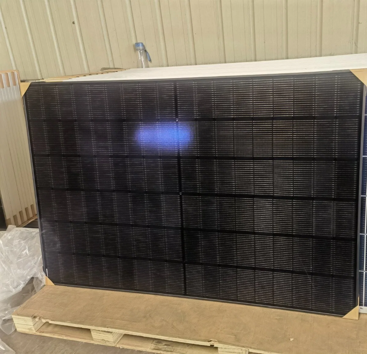 Class a Tier 1 Trina Solar 425W 430W 435W 440W 445W Black Solar Panels Bifacial