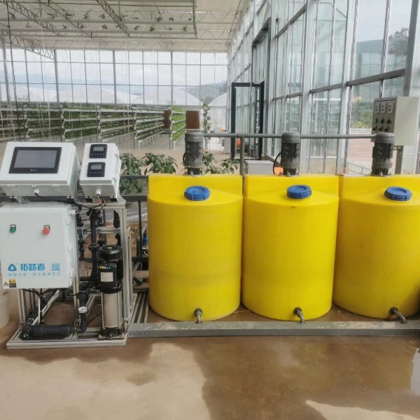 China Farm Facilities Equipment Intelligent Hydroponics System for Agricultural