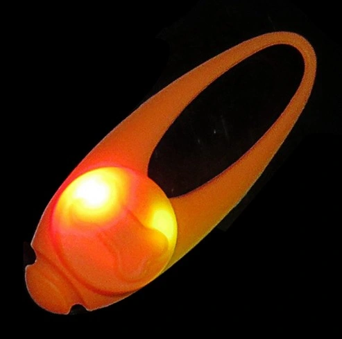 Produits pour chiens en silicone LED Clip sur le collier pour animaux de compagnie Collier pour chien Collier pour chien