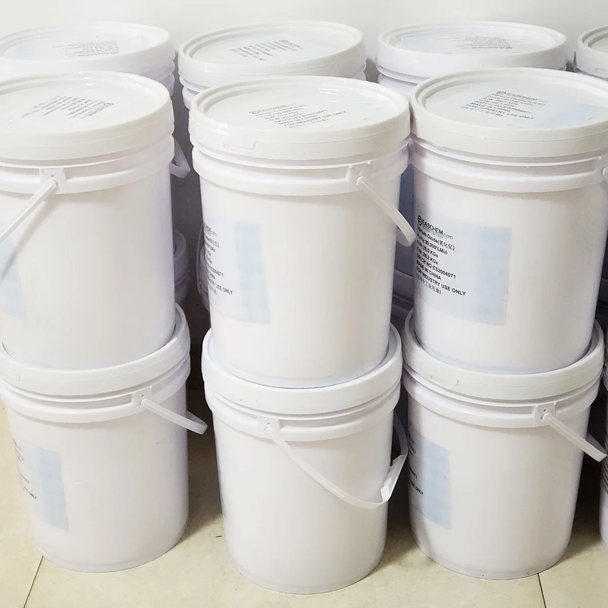 Lanthanum Chloride Anhydrous Powder CAS No 10099-58-8 Lacl3 2n5 3n 4n