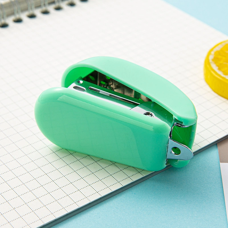 Macaron Color Mini Stapler Офисные расходные материалы Stationery