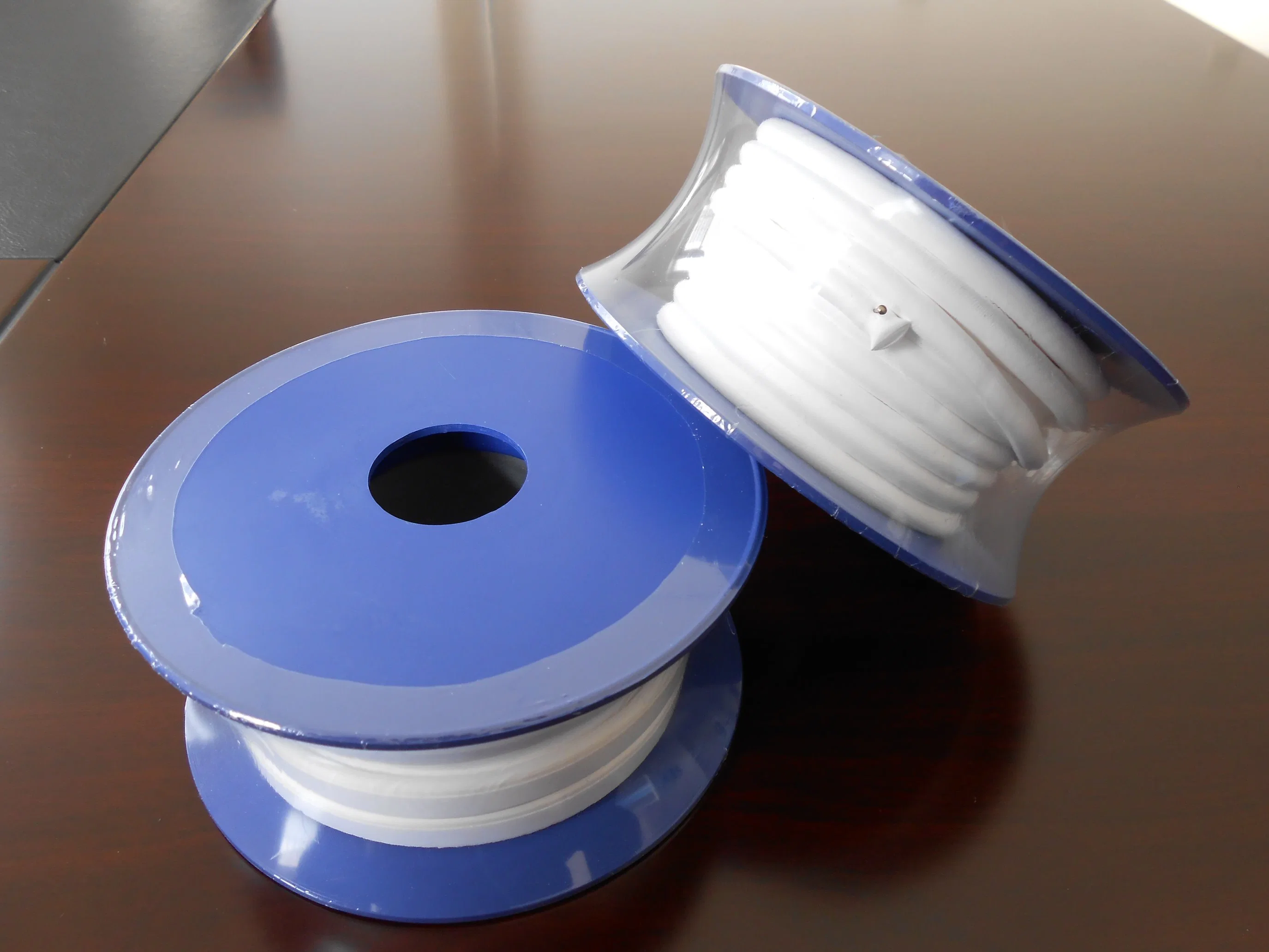 PTFE Expand Gasket Tapetape White Color and Backing Adhesive