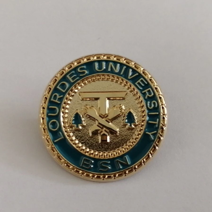 Custom 3D Lapel Pin Badge in Gold and Silver Plating