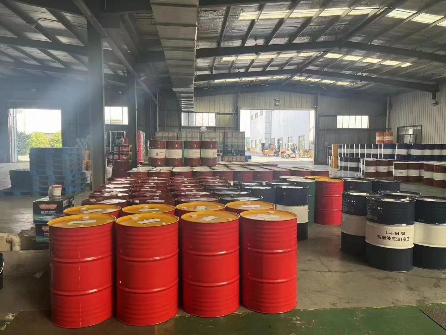 High quality/High cost performance Anti-Wear Hydraulic Oil for Mobile Mechanical Equipment Fluid Excavator Hydraulic Oil