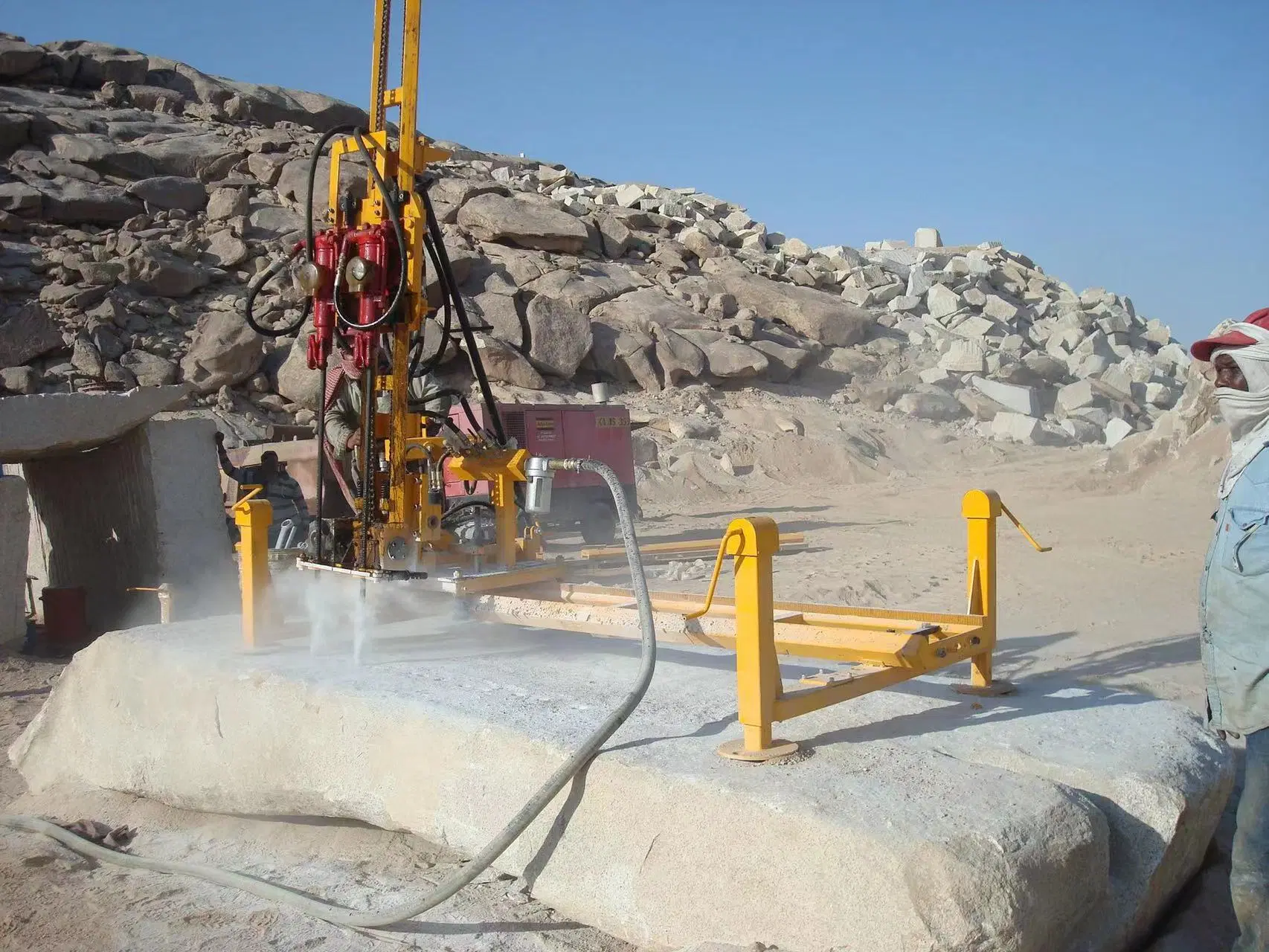 Quarry Stone Pneumatic Vertical Horizontal Rock Drill Rig for Rock