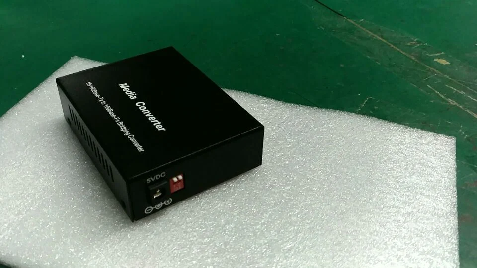 10/100m Fiber Media Converter with Dial Switch