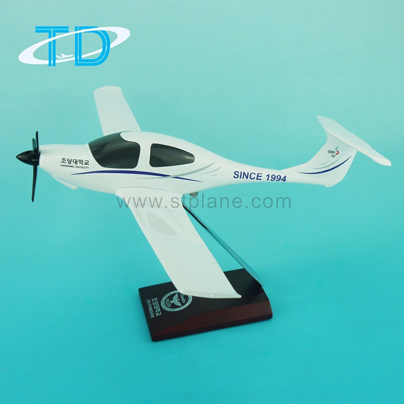 Da-40 Light Aircraft Resin Model