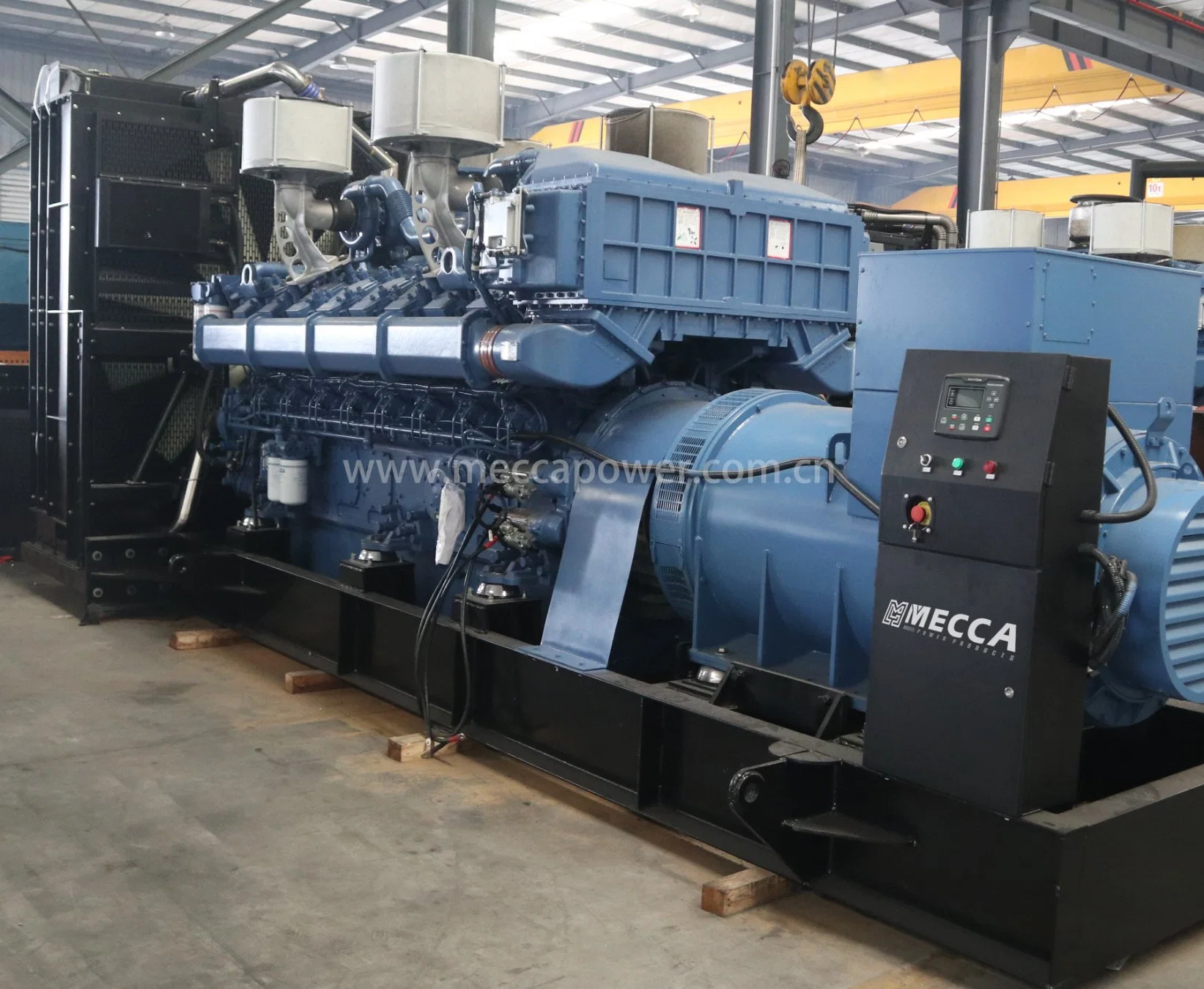 550kw Open Type Yuchai Chinese Engine Diesel Power Generator Set