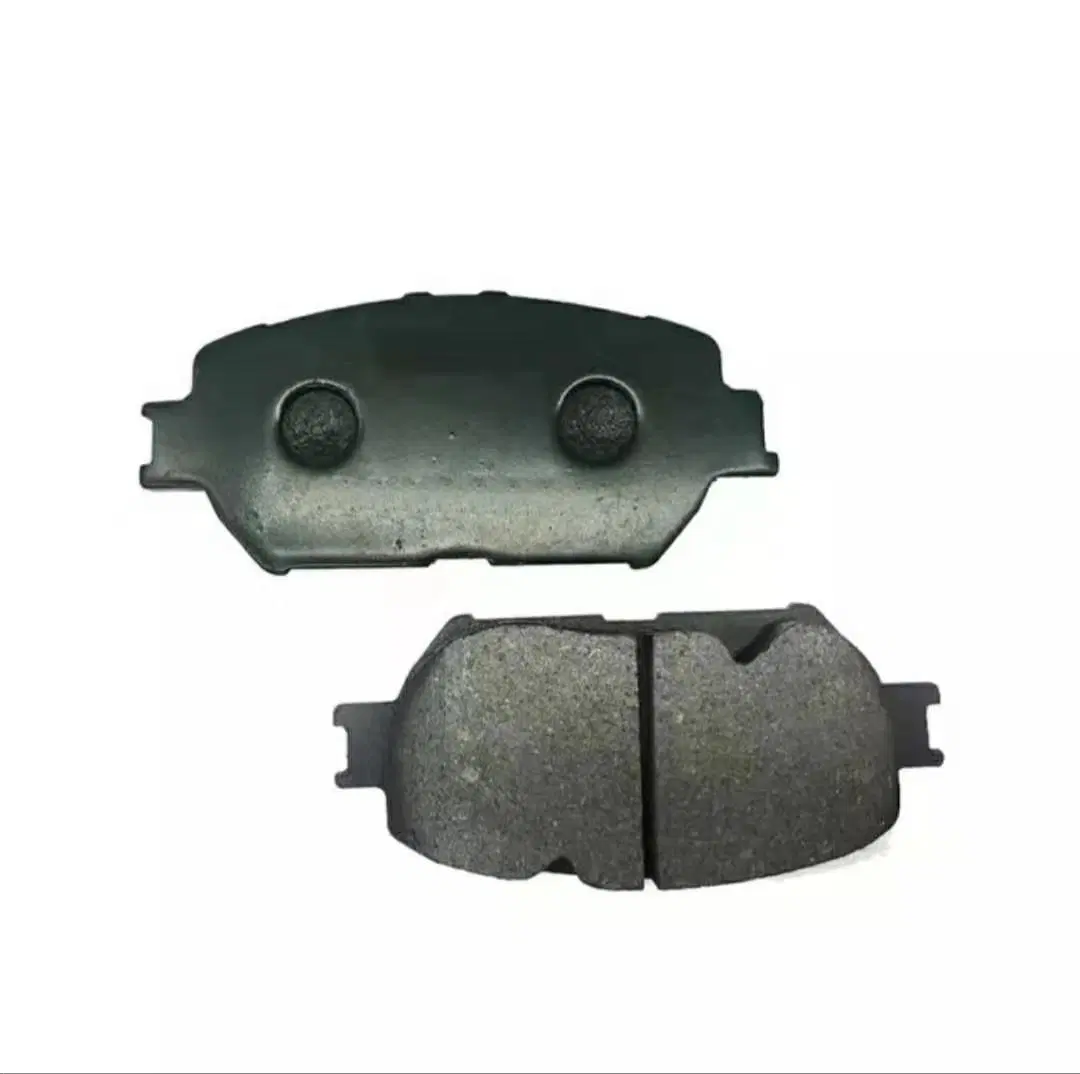 Ceramic / Semi-Metallic 04465-26320/04465-Yzze9/04465-25040/A334K/D1344 Car Accessories Brake Pad for Toyota Nissan Honda Hyundai