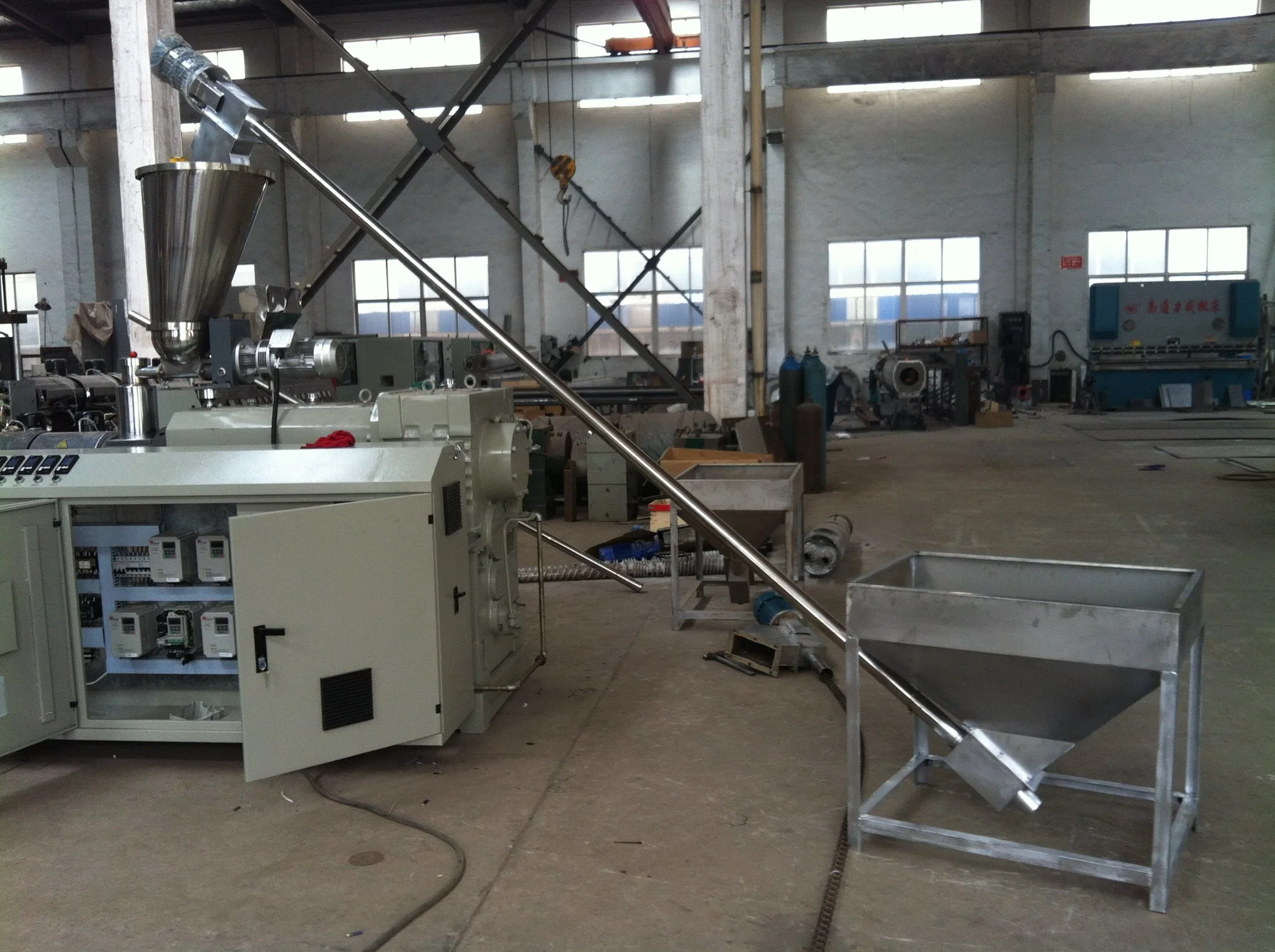 Expert Manufacturer of Plastic Pipe / Sheet / Profile Production Line for PP PE PVC Material