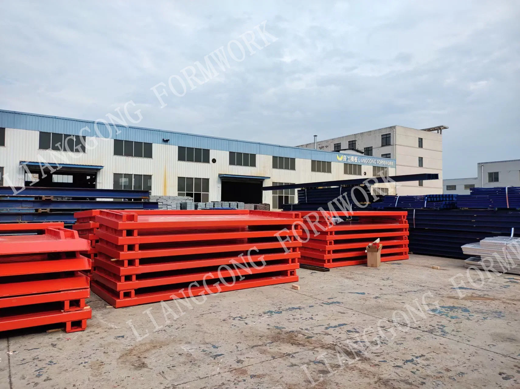 China Lianggong Formwork Adjustable Steel Trench Box Trench Shoring for Safety Construction