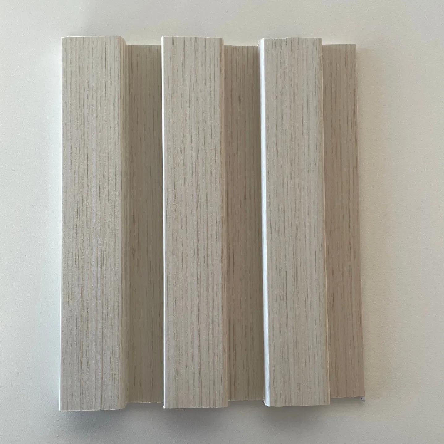 Factory Price Strip Wood Customized Modern Decoration Fluted WPC Wall Cladding