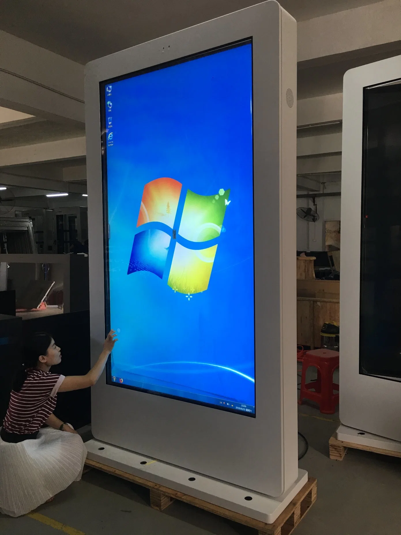 82 polegadas LCD externo Leitor Publicidade Ad Exibir máquina de publicidade