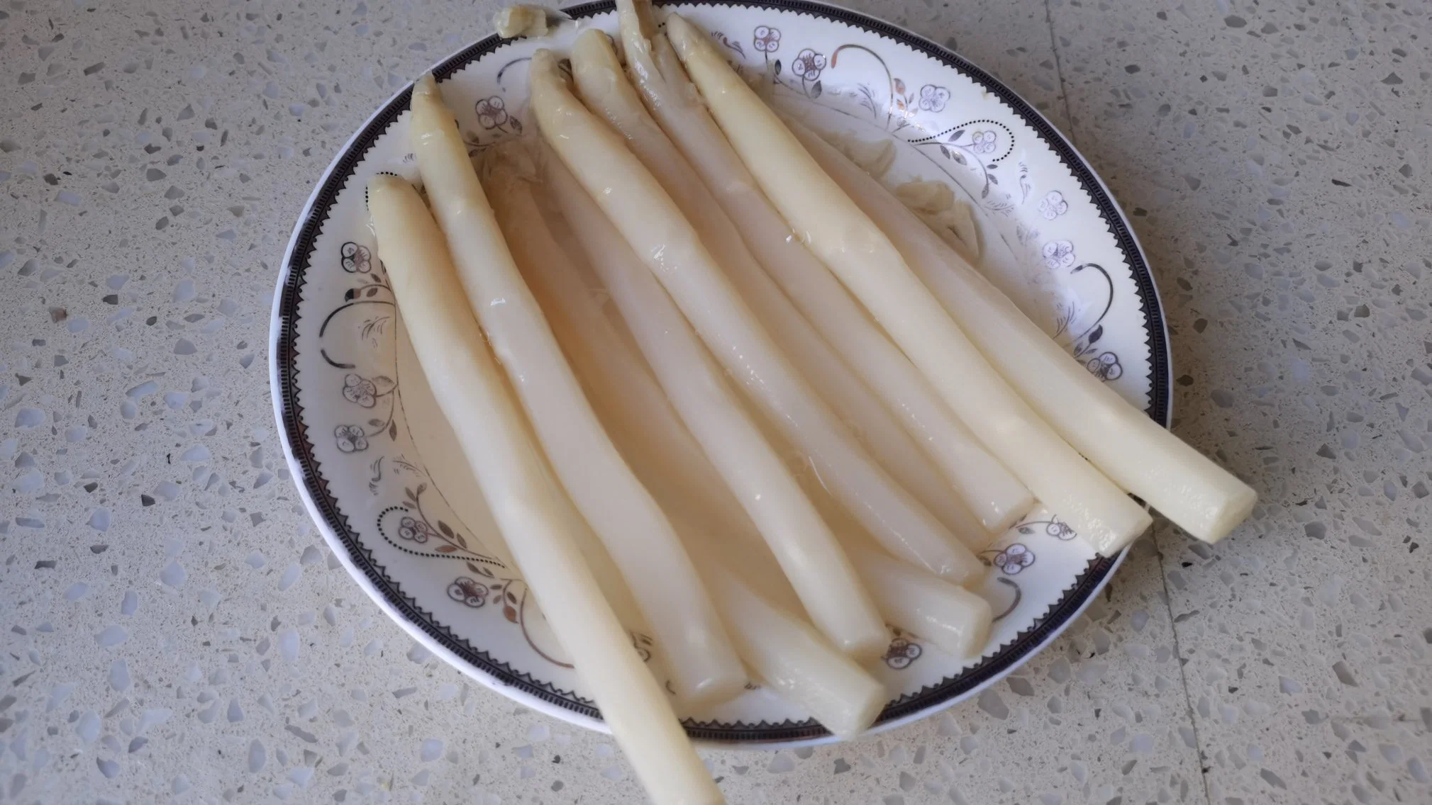 Pickled Snow White Asparagus in Can 800g