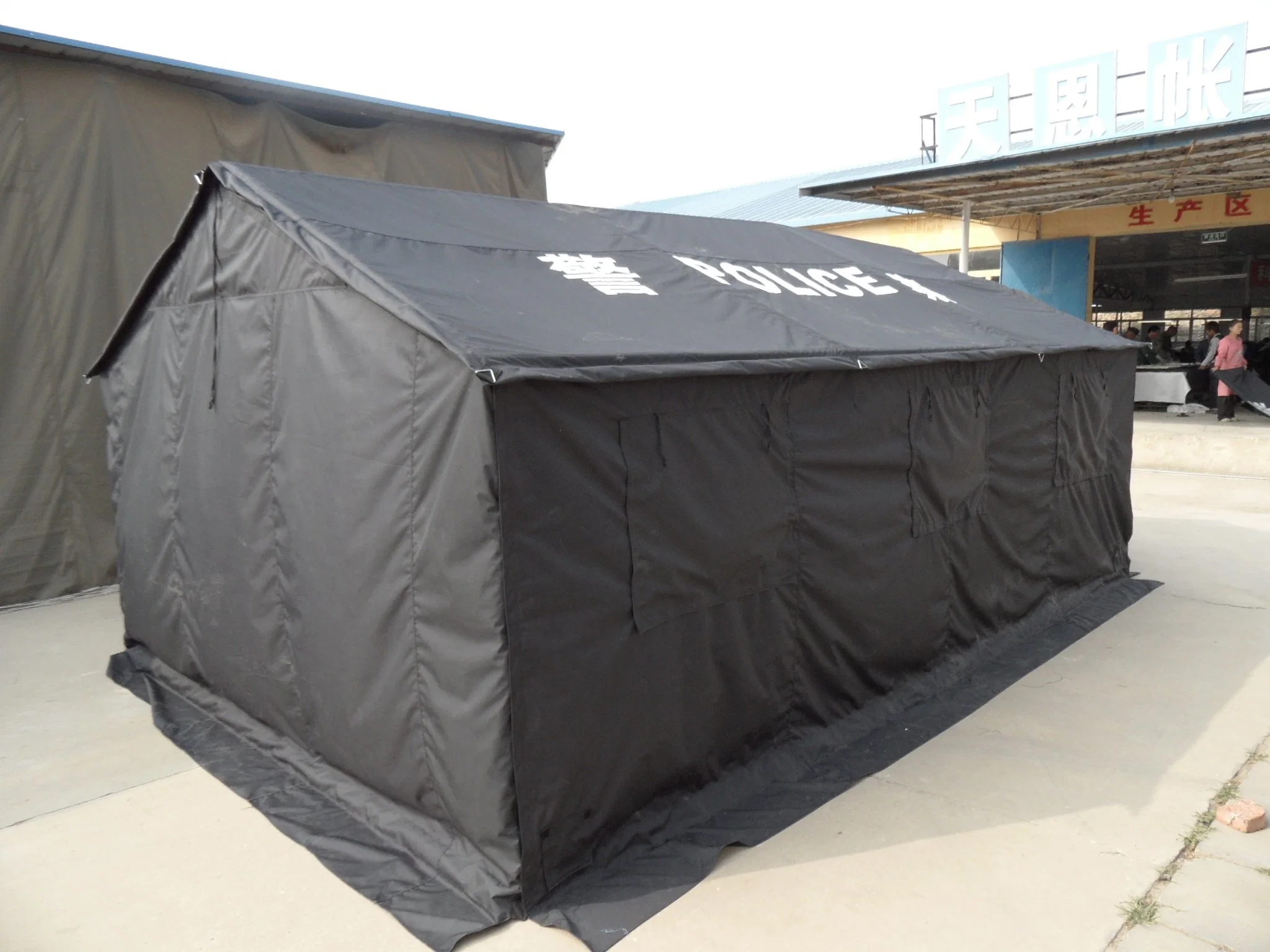 Waterproof Durability Tent/ Good Ventilation/ Easy Set up