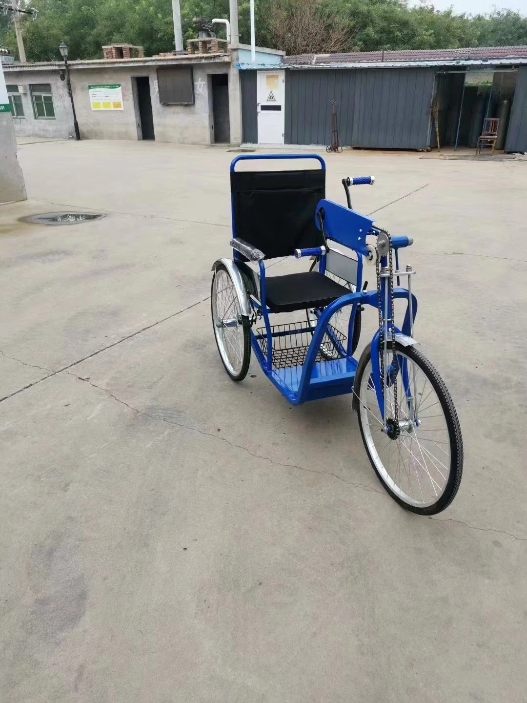 Mini scooter eléctrico de tres ruedas Tricy de pasajeros cómodo Tricycle bicicleta de mano Bicicleta de silla de ruedas