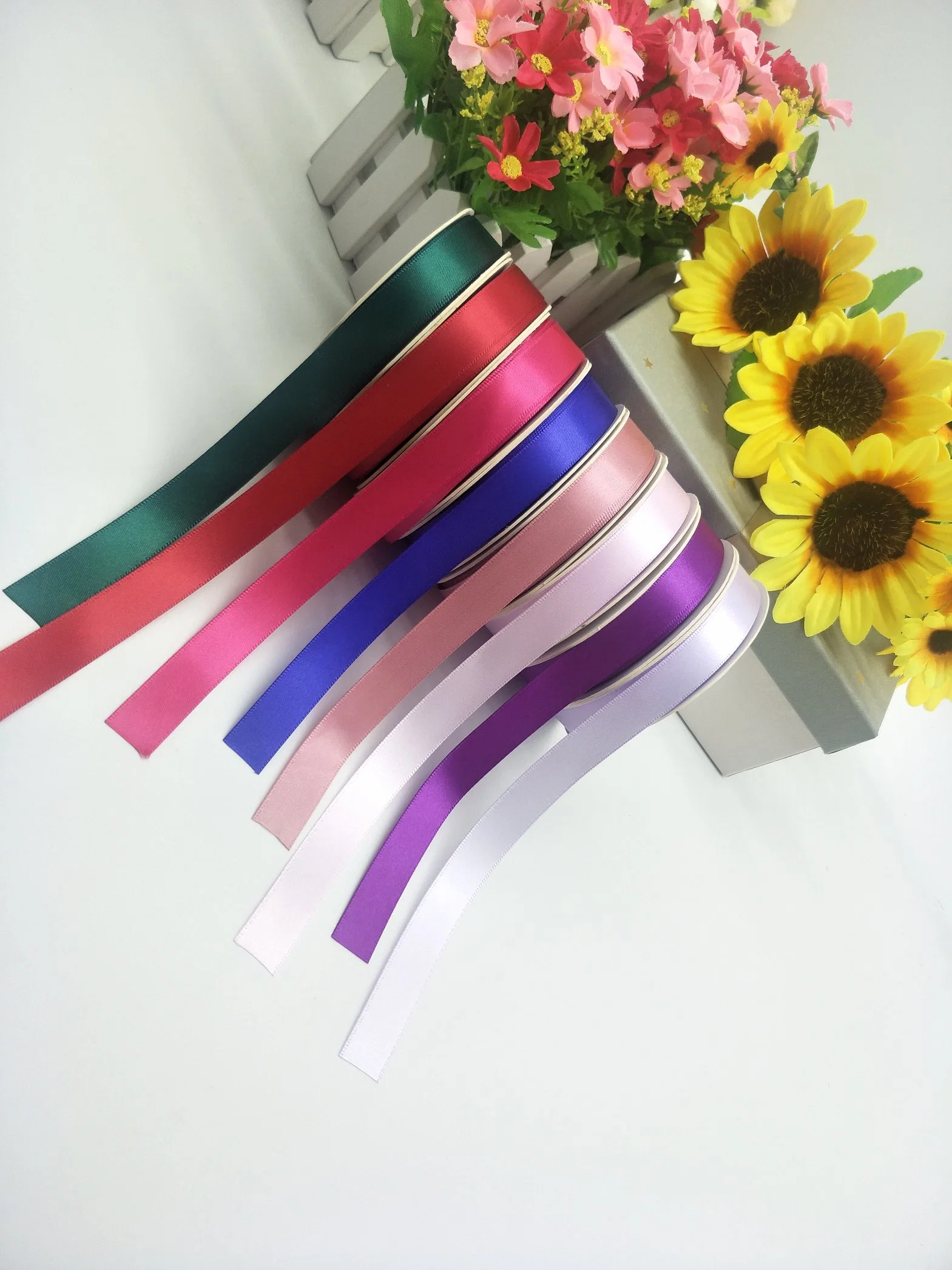 100% Polyester Satin Ribbon for Packing/Gifts