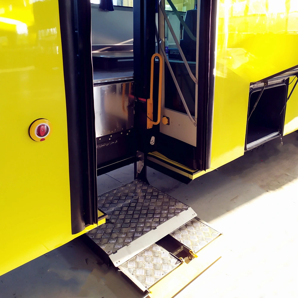 Ce Certified Wheelchair Lifts Hydraulic Wheelchair Lift for Bus to Help Wheelchair Occupant Get on Bus